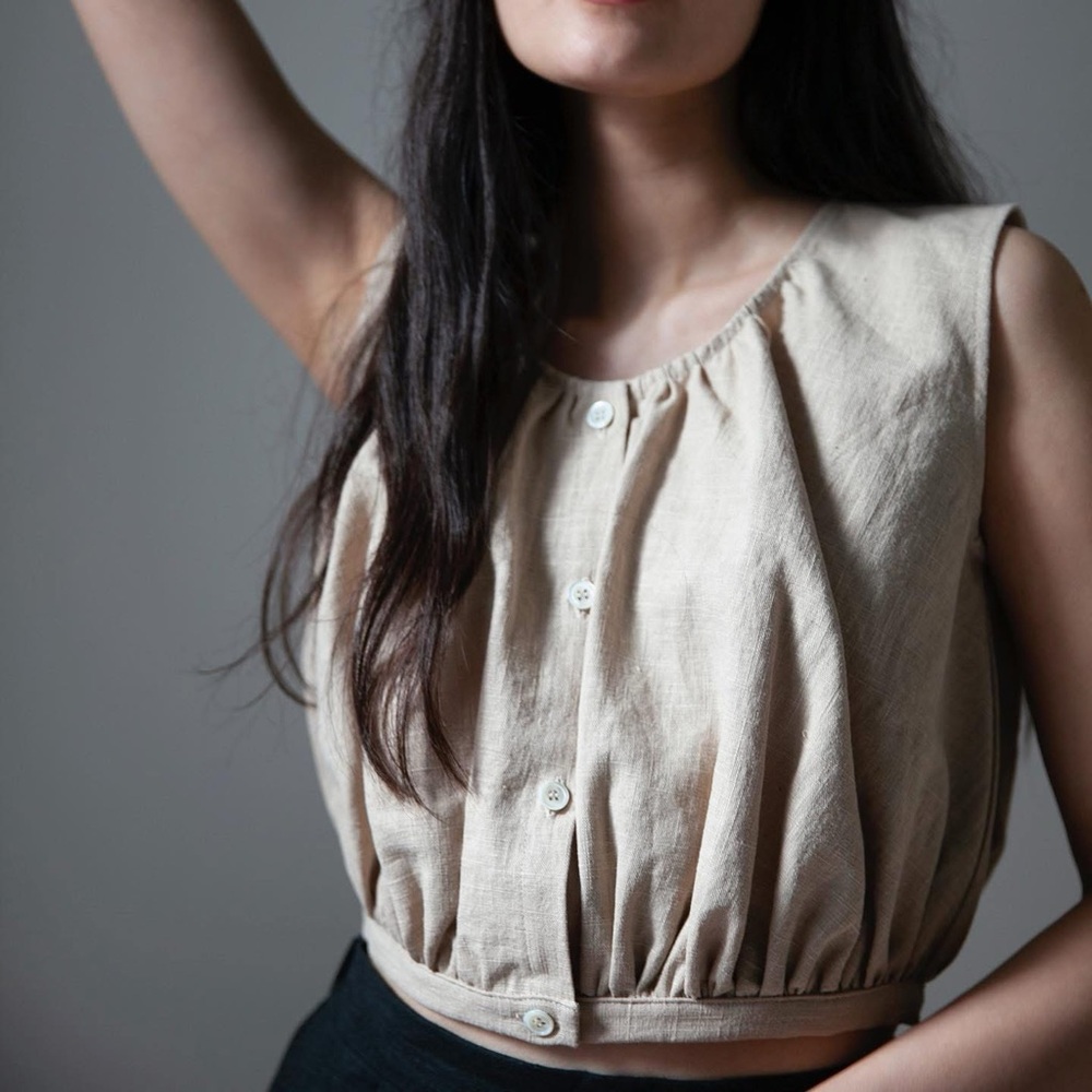 Ovate Viola top